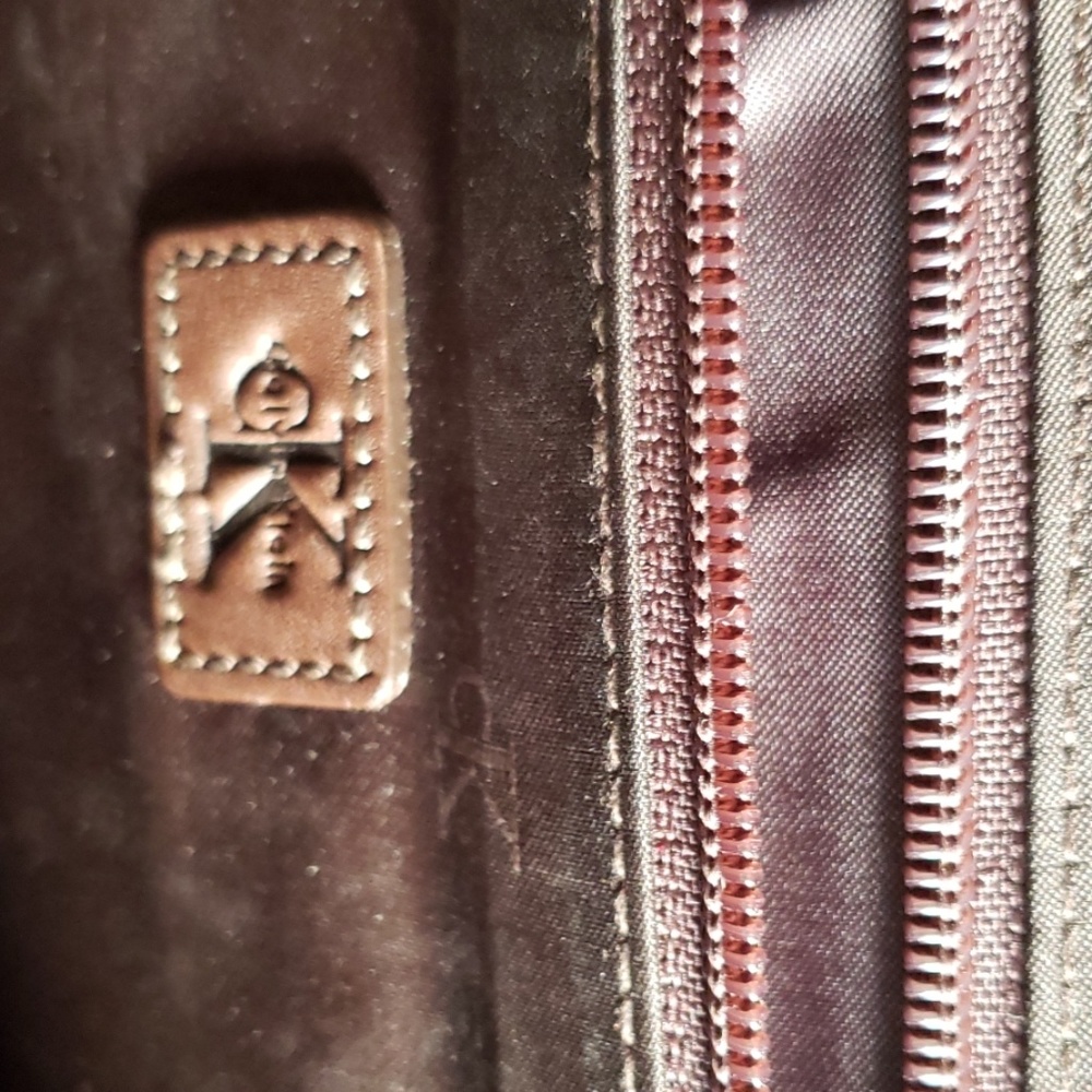 Gently used Calvin Klein brown leather briefcase - Picture 4 of 8